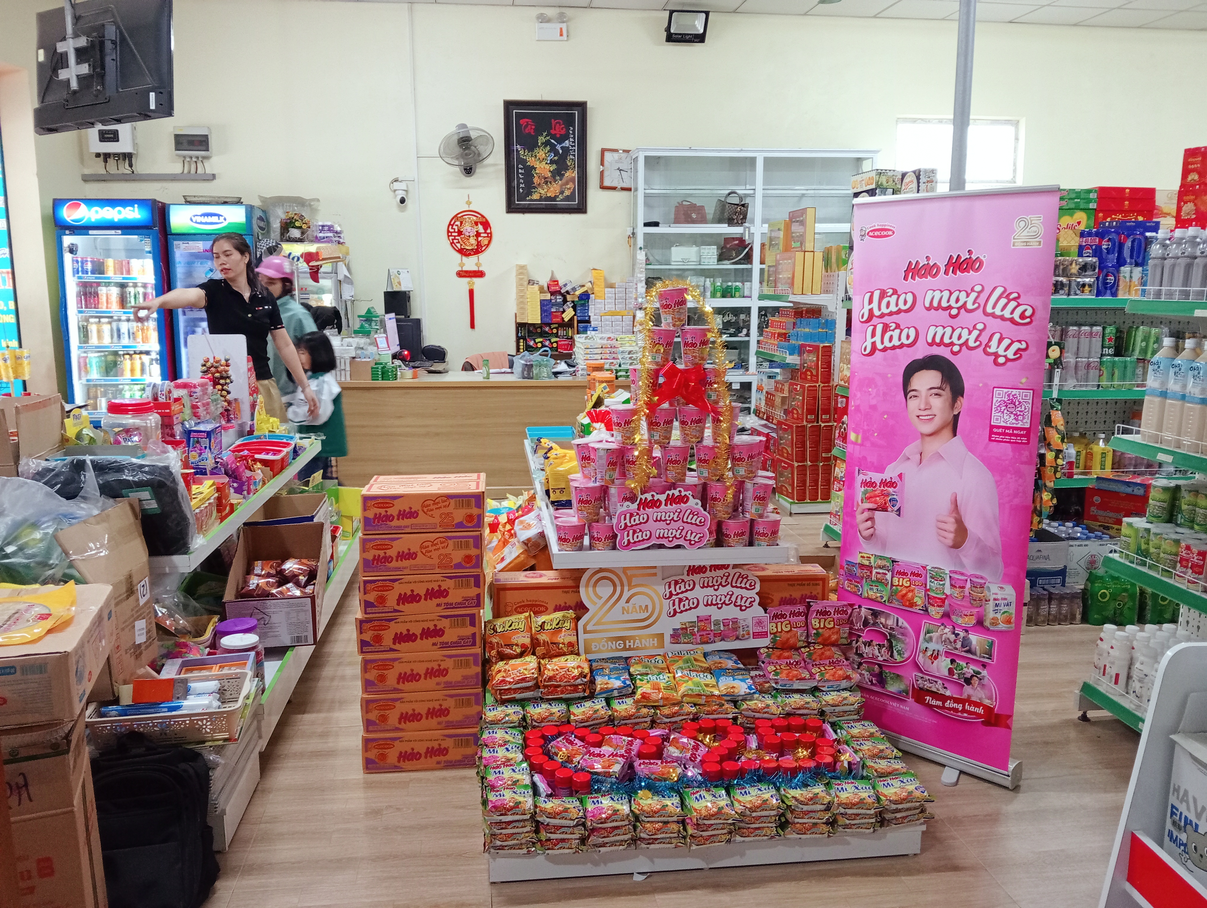 Trưng bày Hảo Hảo  – 0382833979