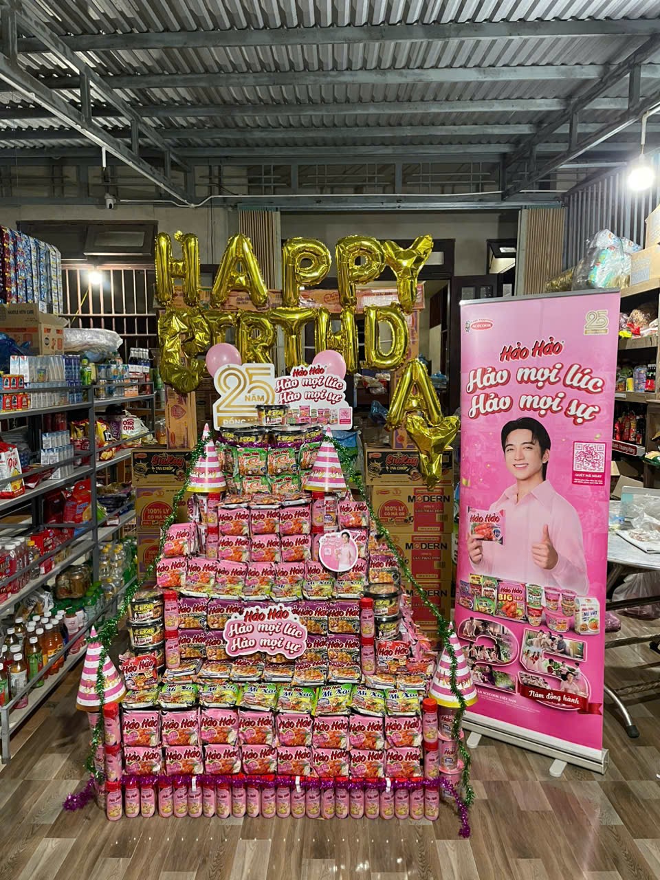 Trưng bày Hảo Hảo  – 0966526361